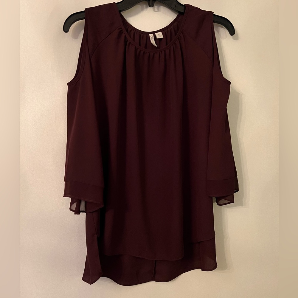 Cato XS Burgundy cold shoulder top
